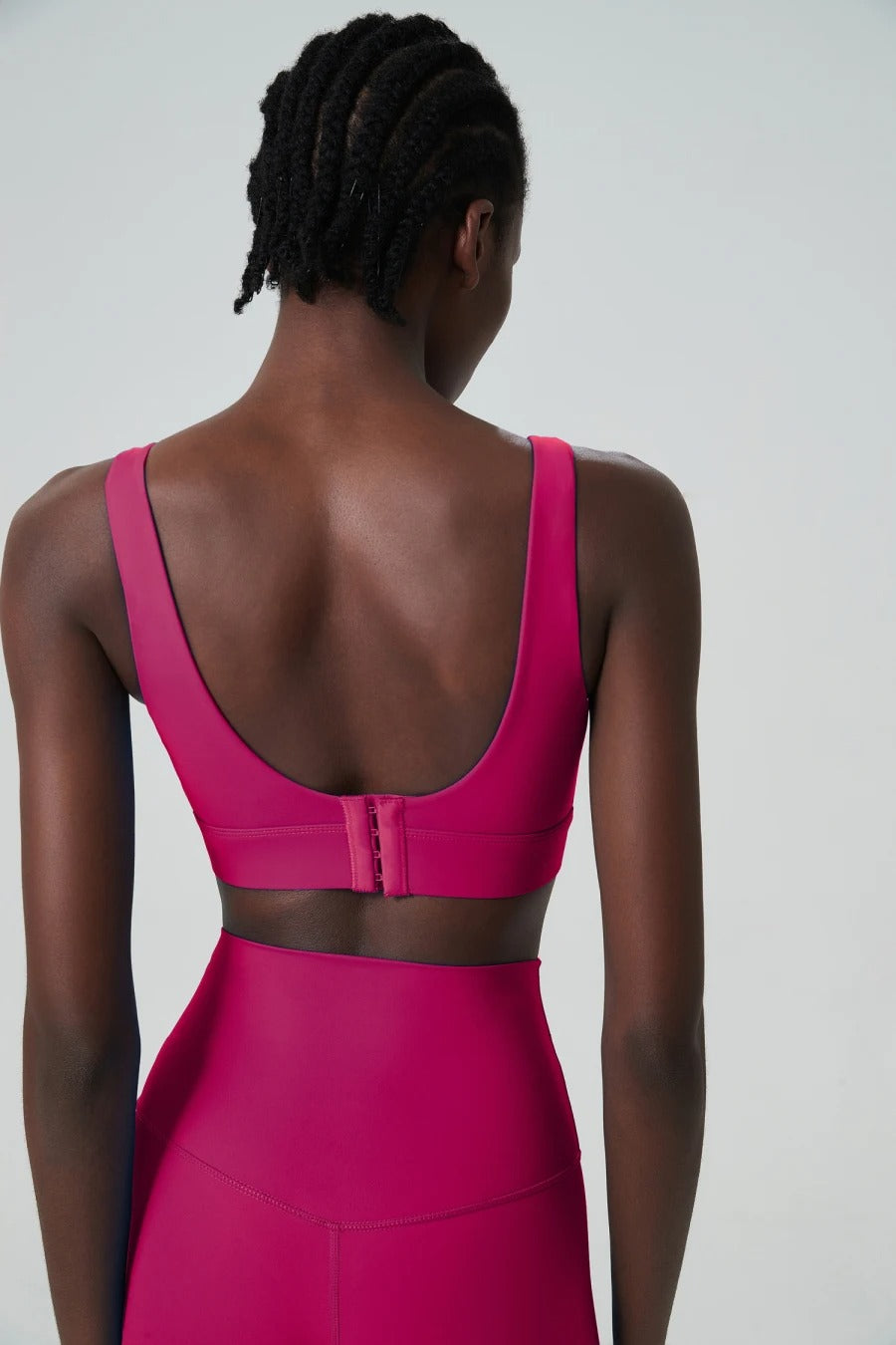 Fixed Pads Women Sports Bra Adjustable U Back Closure Comfortable Yoga Gym Bras Active Leisure Sports Underwear Running Corset