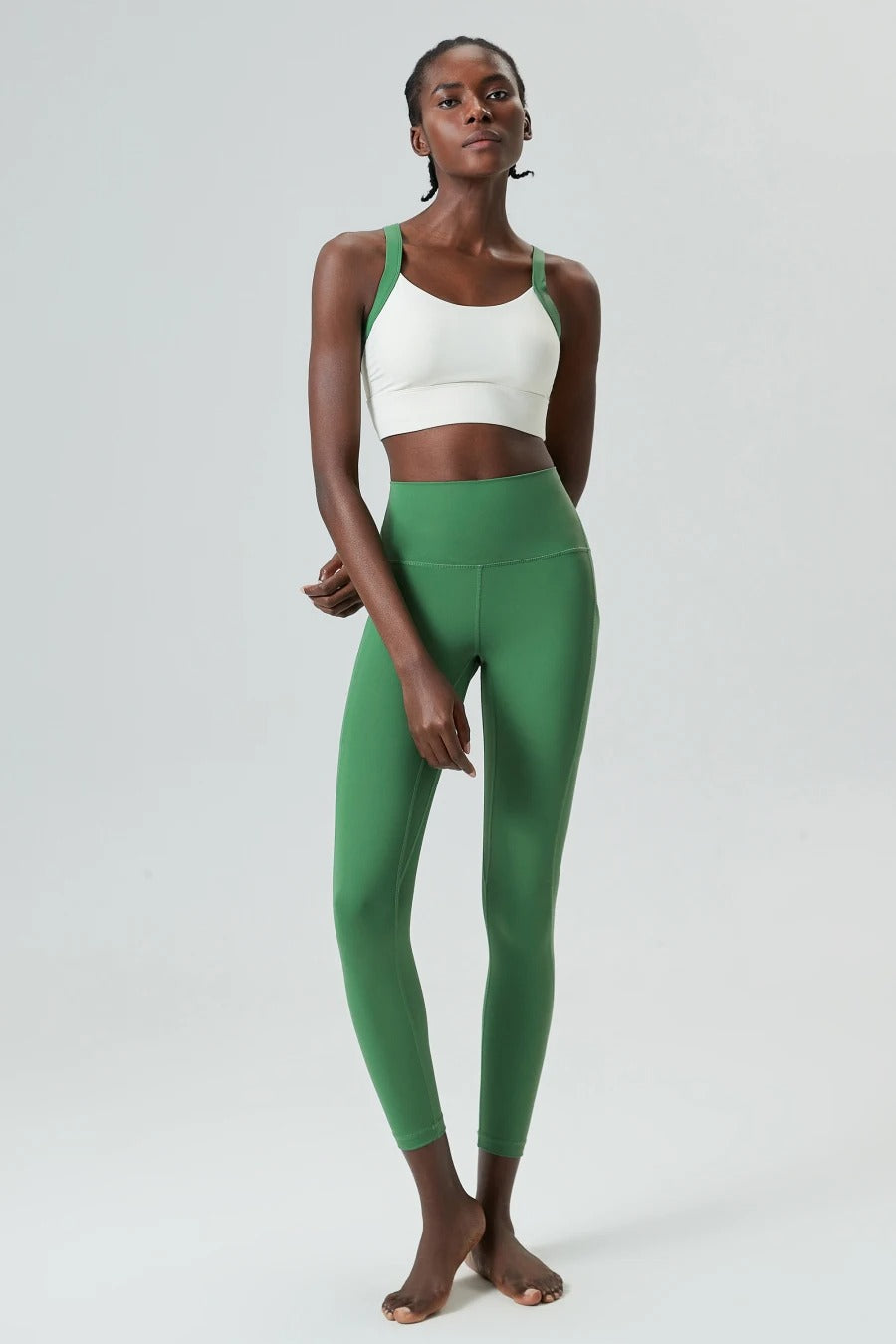 Women's Two Pieces Set Fixed Pads Sports Bra And Gym Tight Leggings With Pockets Workout JumpSuits Sportswear