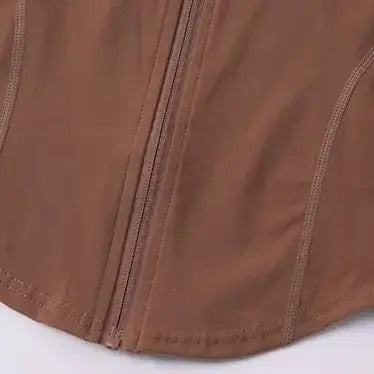 Fashionable new sportswear, comfortable and slim fit, breathable running and fitness jacket